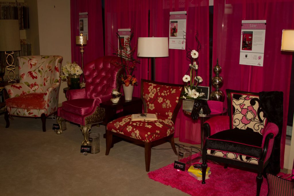 Chairs Pink Chair-ity Luxe Victoria