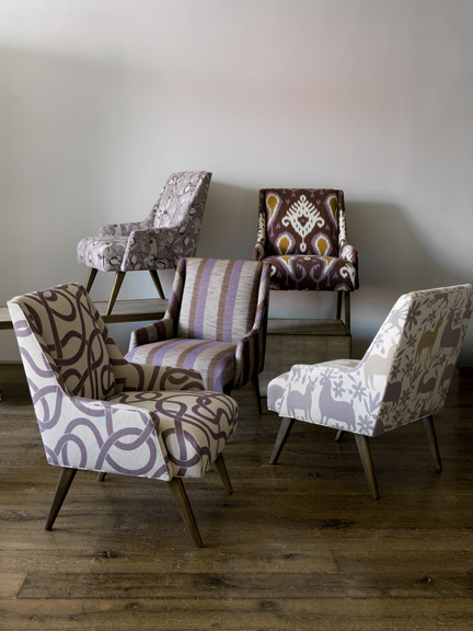 roomscene-luxe-victoria-dwellstudio chairs